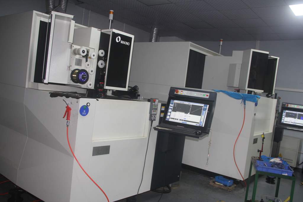 MAKINO CNC Machinery