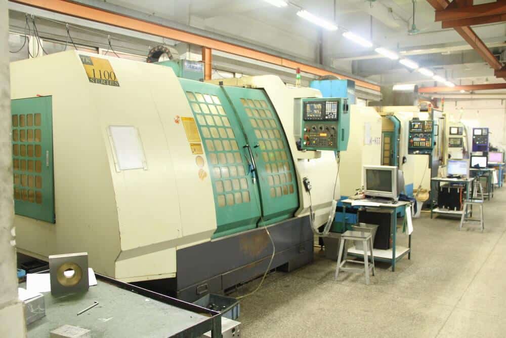 CNC metal milling machines