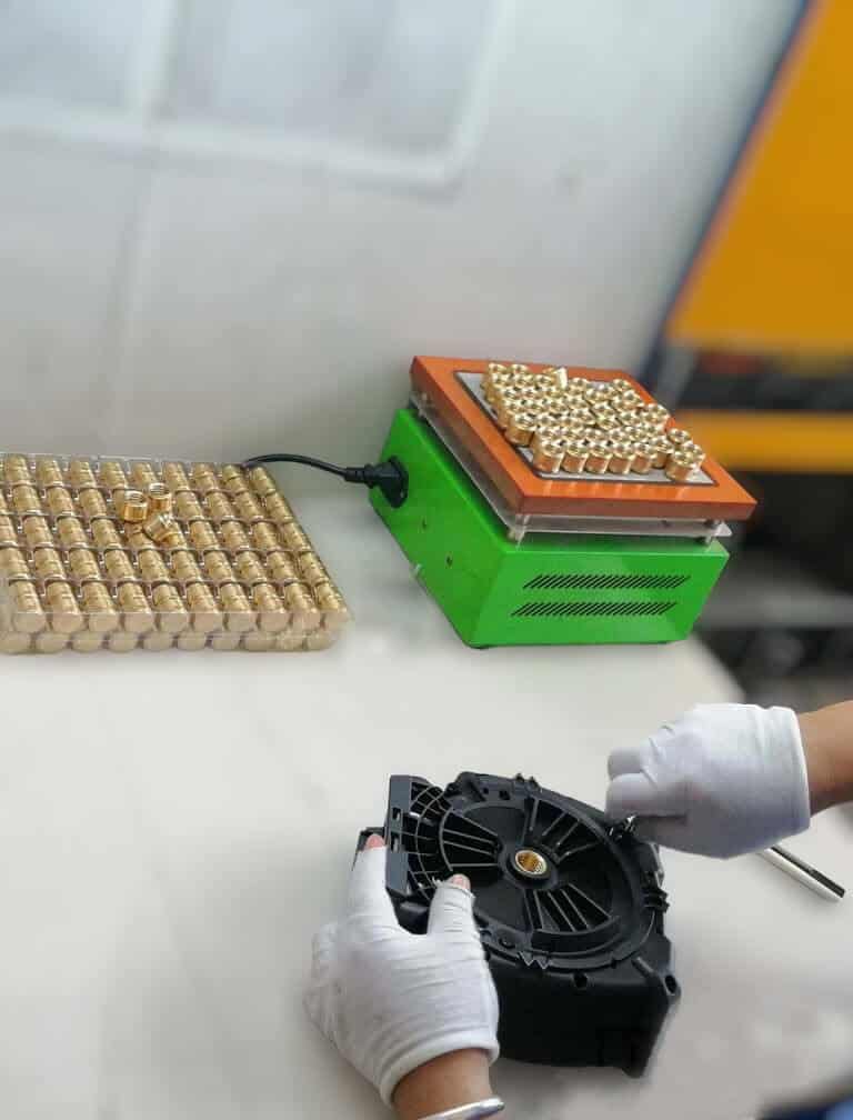 brass insert molding-Injection molder
